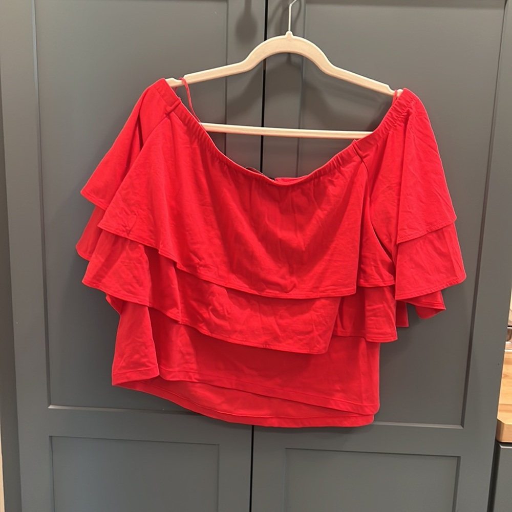 Banana Republic Ruffled top - Picture 2 of 2